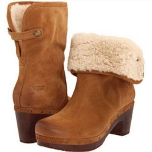 UGG Lynnea Fold Over Brown Leather Shearling Cuff Clog Boot